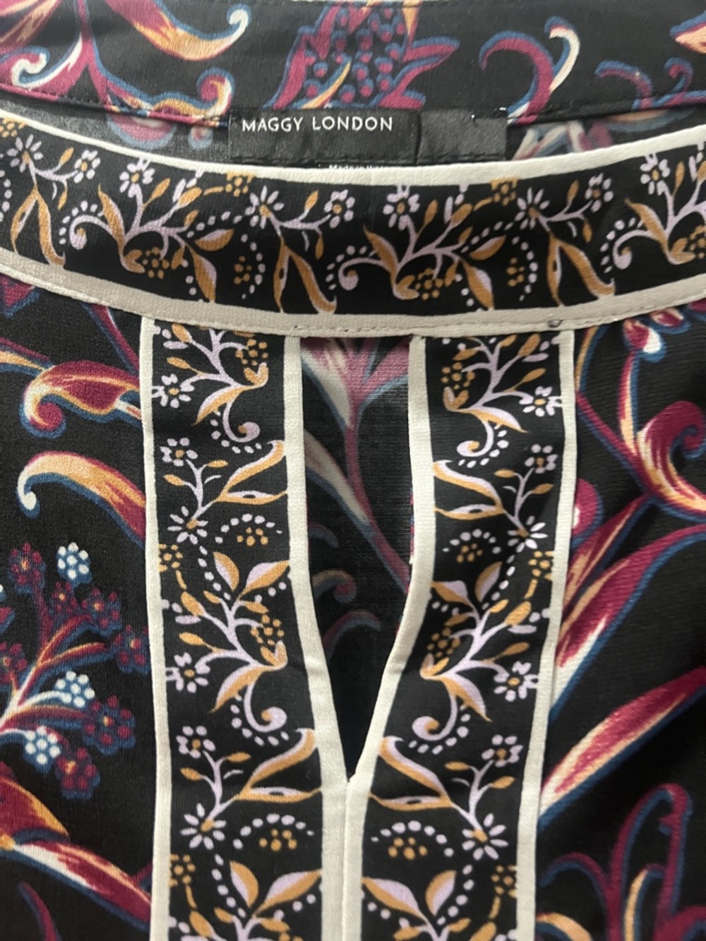Maggy London Size 4 Dress Paisley long sleeve EUC - Picture 4 of 16